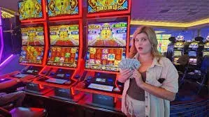 sloto El casino de sloto: tragamonedas, mesas en vivo y apuestas en un…
